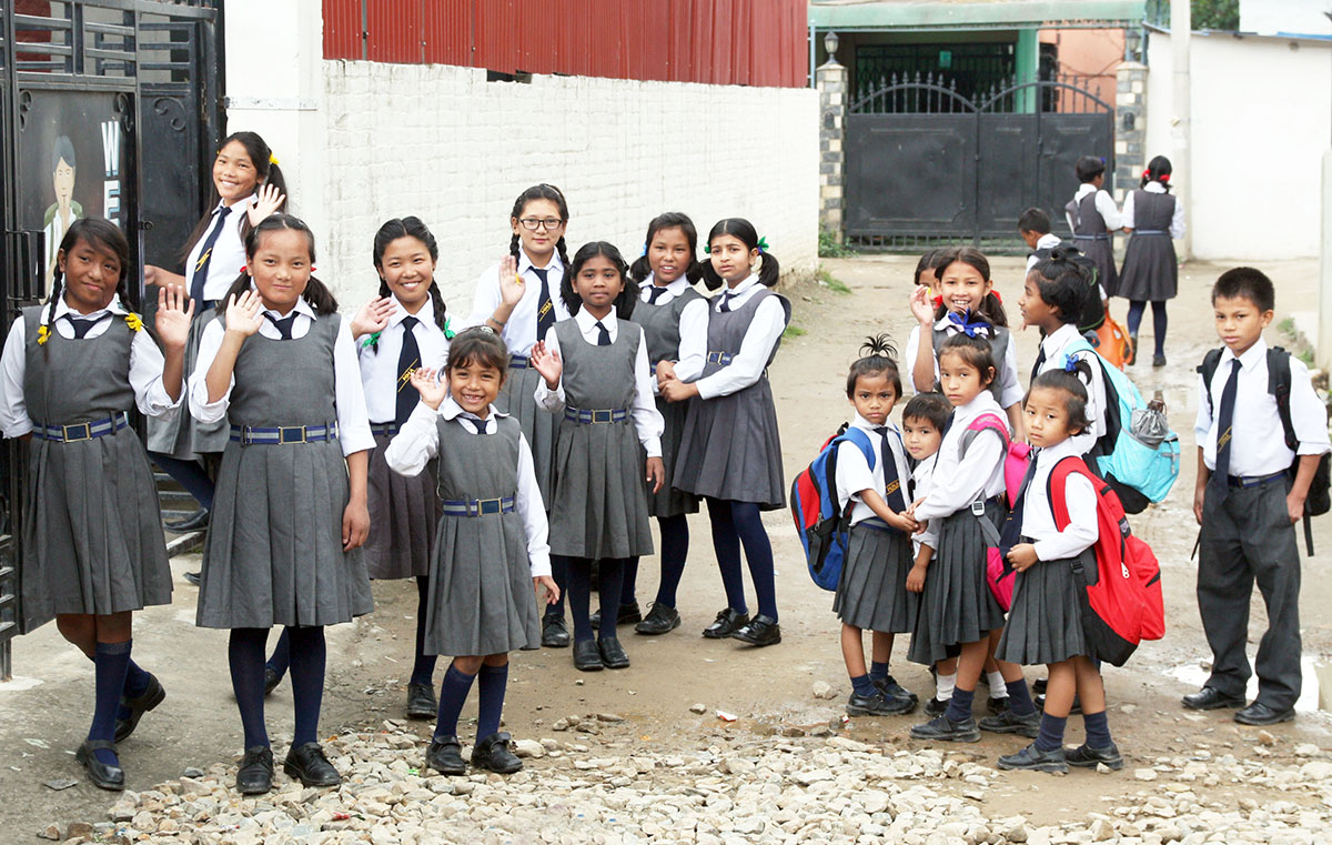 Skolbarn i Nepal